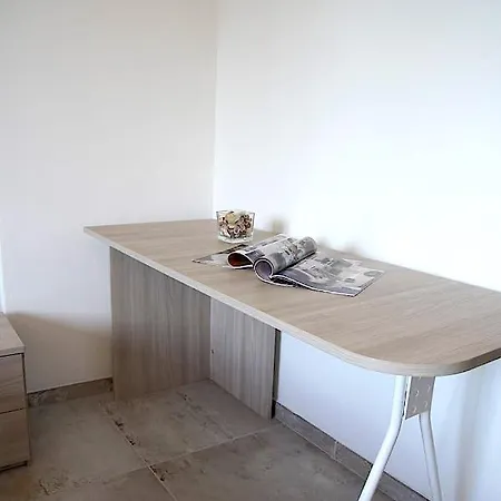 アパート Stefania